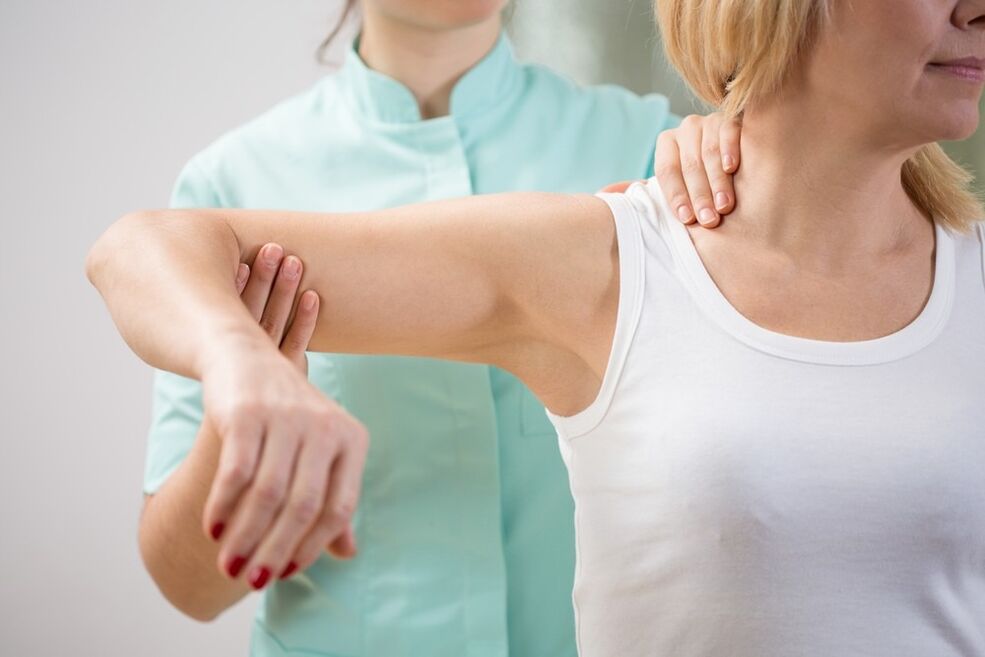 Examination by a doctor with cervical osteochondria